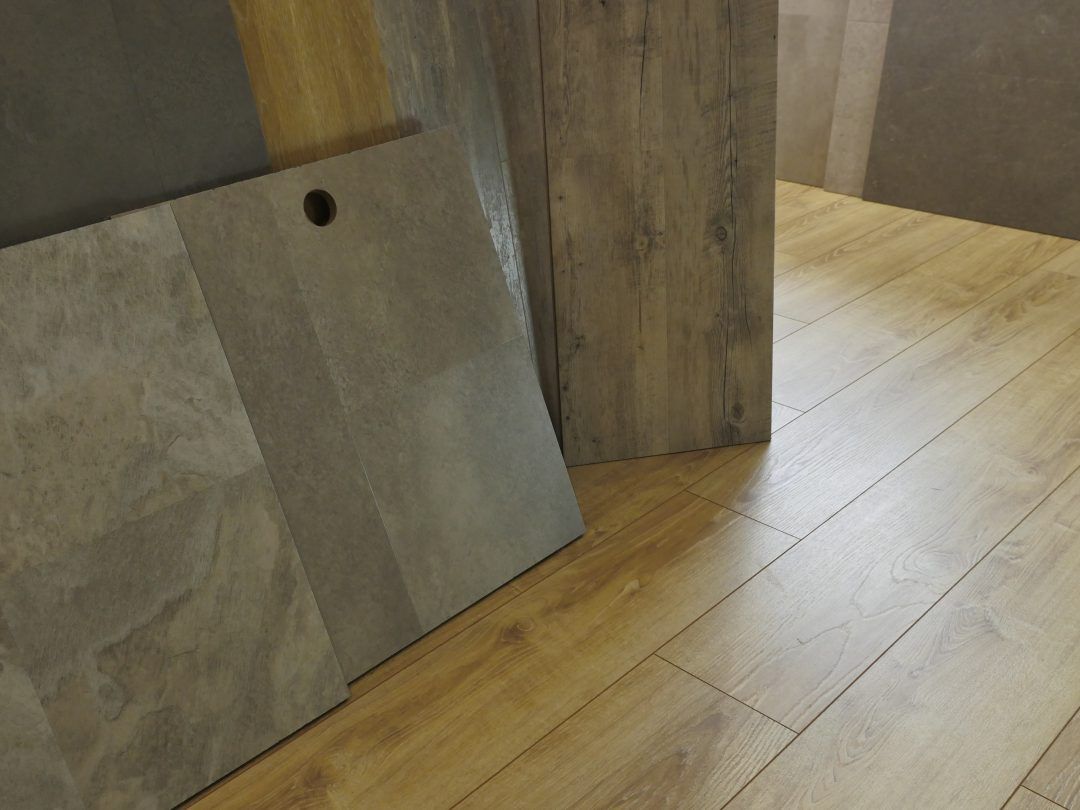 Des plaques de matériaux différents