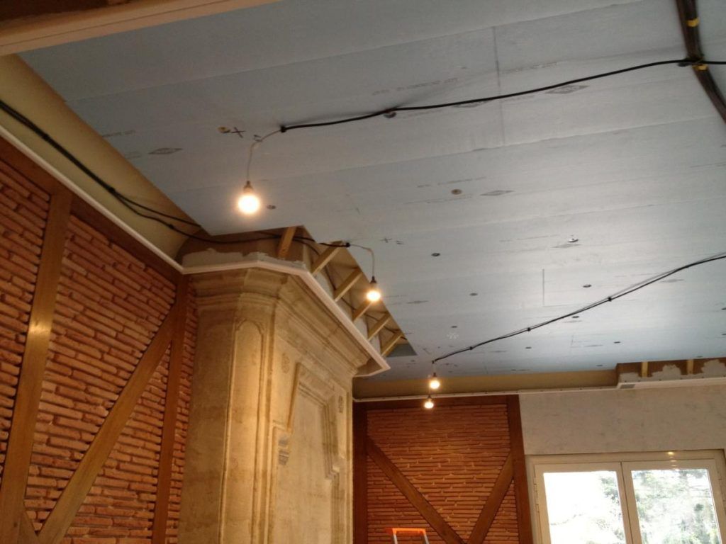 MT Peintures :  avant travaux plafond tendu acoustique