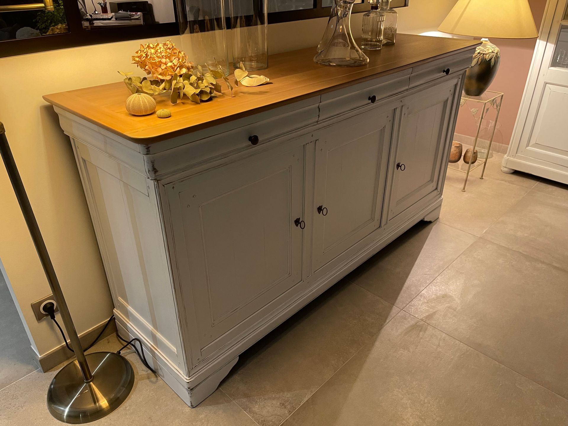 MT Peintures : restauration d'un bufet ancien en bois