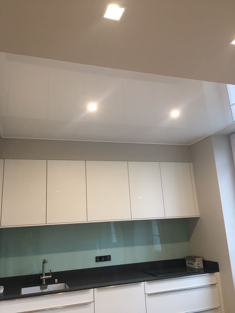 MT Peintures : plafond tendu d'une cuisine