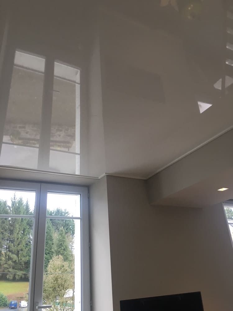 MT Peintures : travaux pour un plafond tendu laque