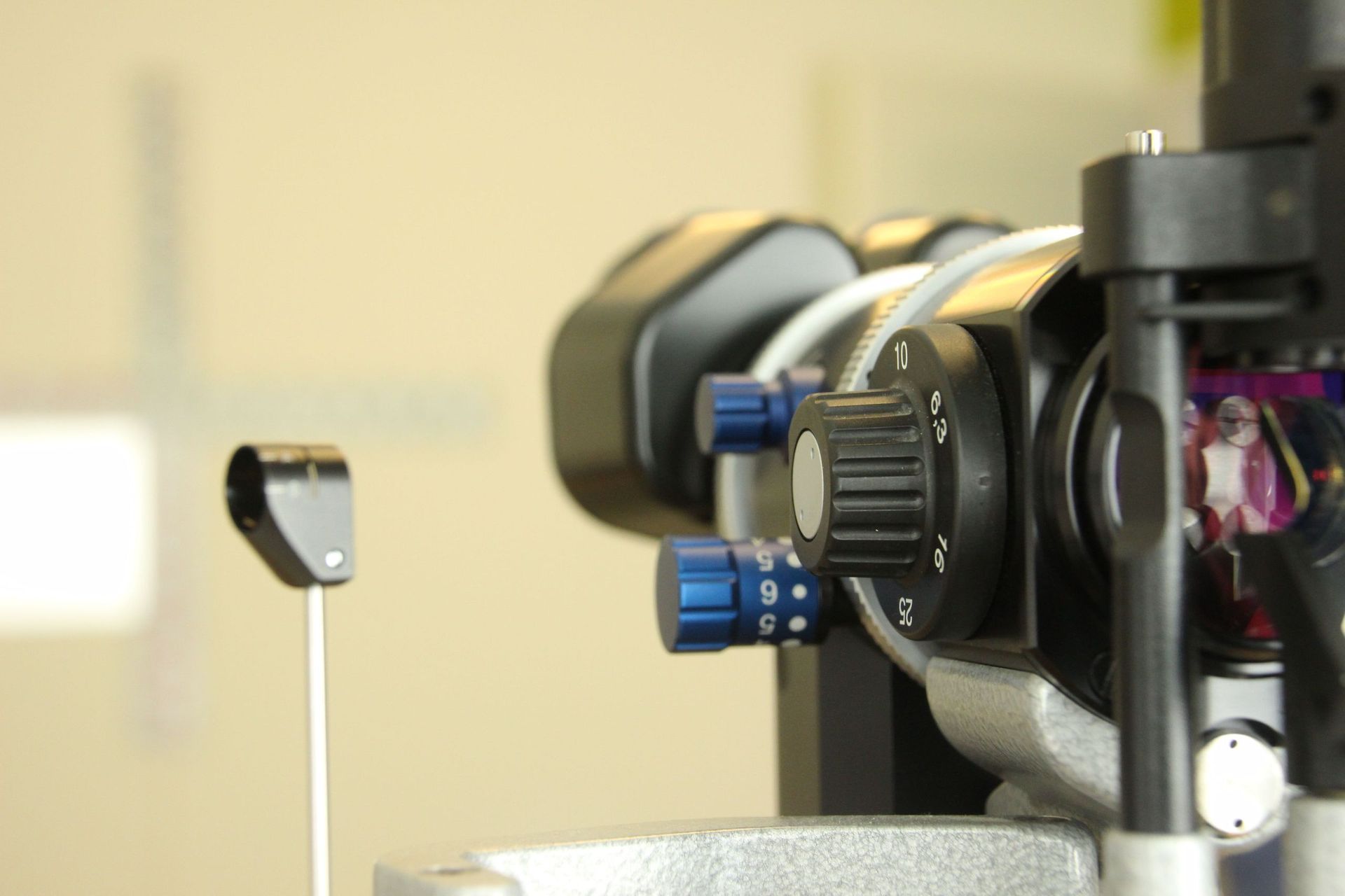 Augenarztpraxis - Gruppenpraxis Dr. Braun & Fränkl in Oberwil BL