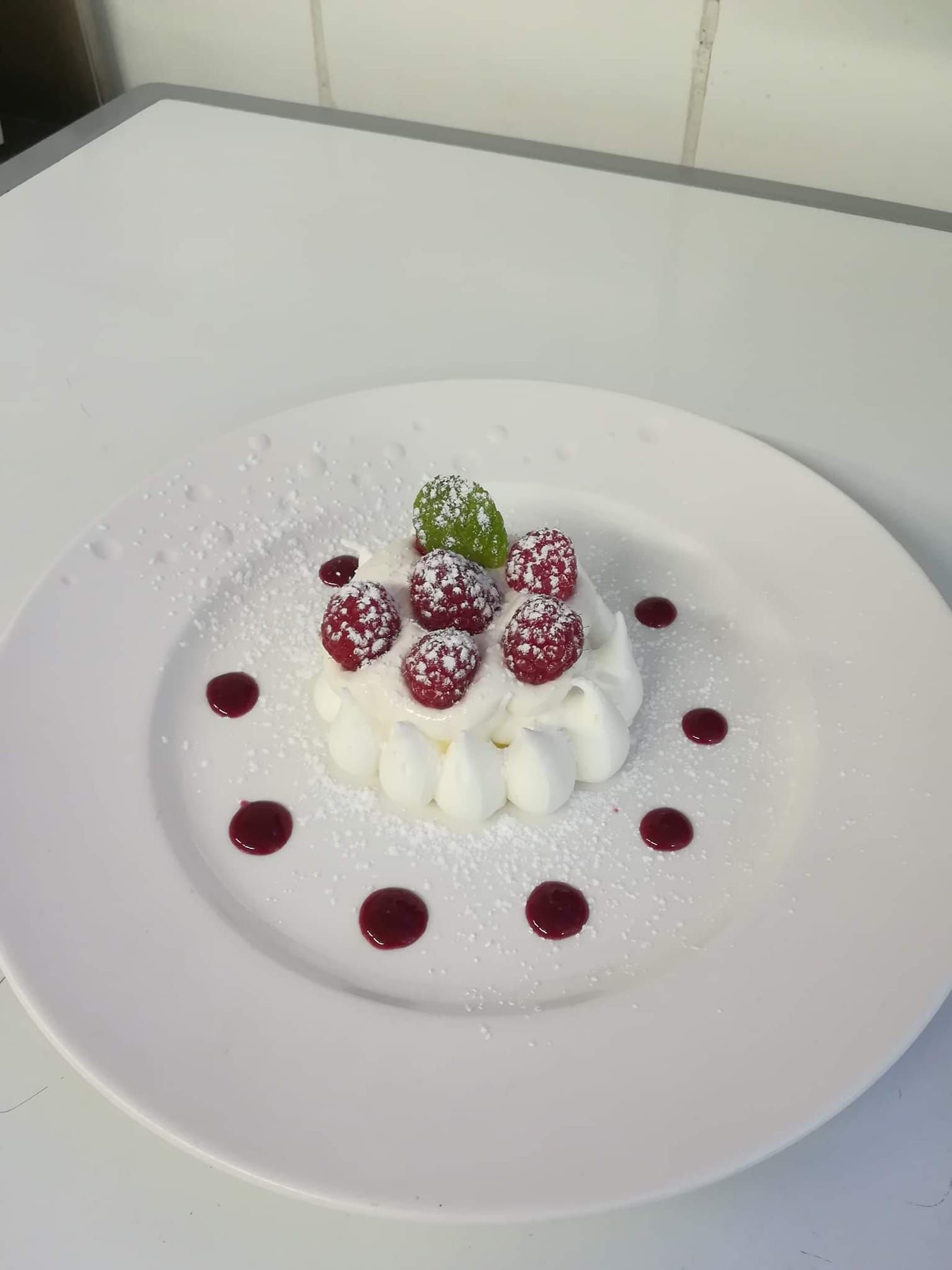 Dessert gourmand aux framboises de notre restaurant