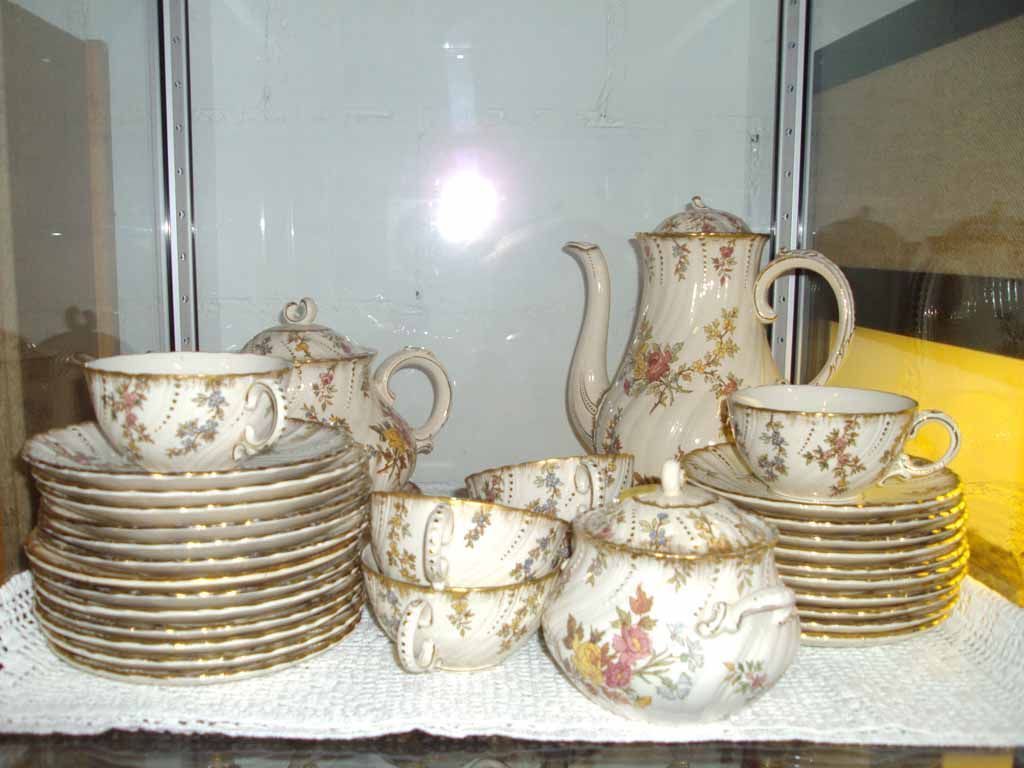 Antiquitäten - BrockiZa in Gattikon