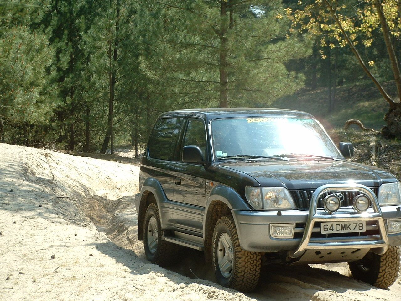 Un 4x4 Toyota.