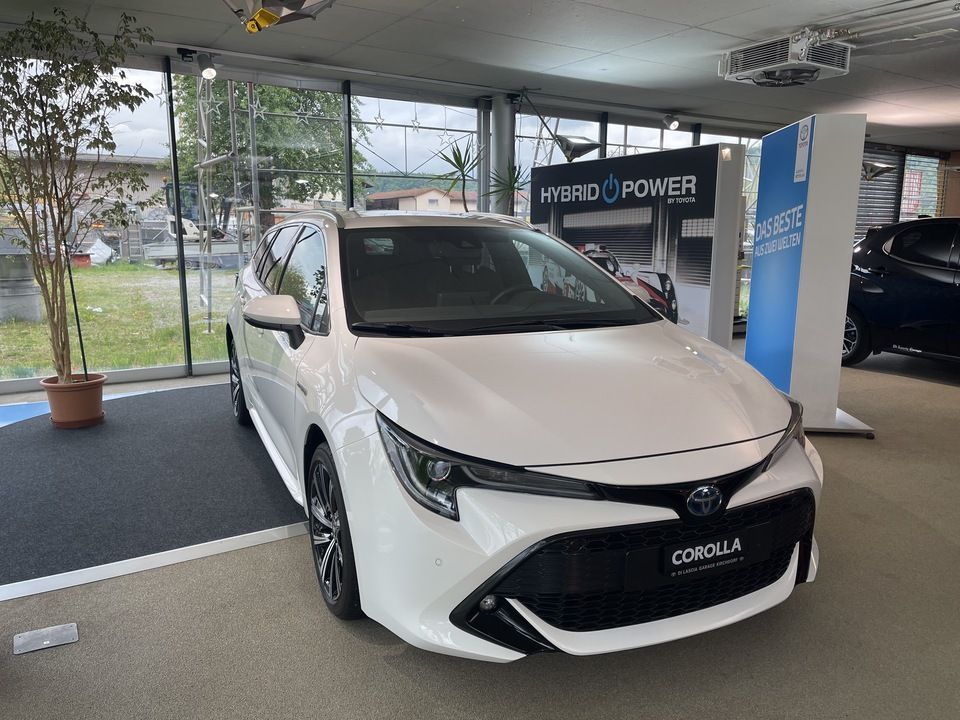 Auto in der Garage Attilio Di Lascia GmbH