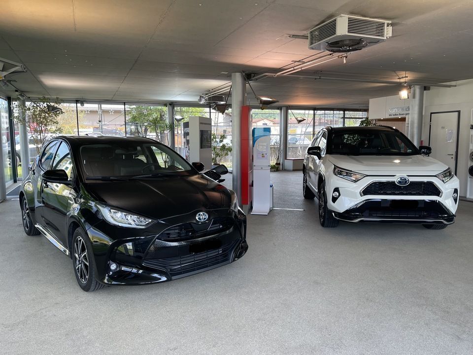 Autos in der Garage Attilio Di Lascia GmbH