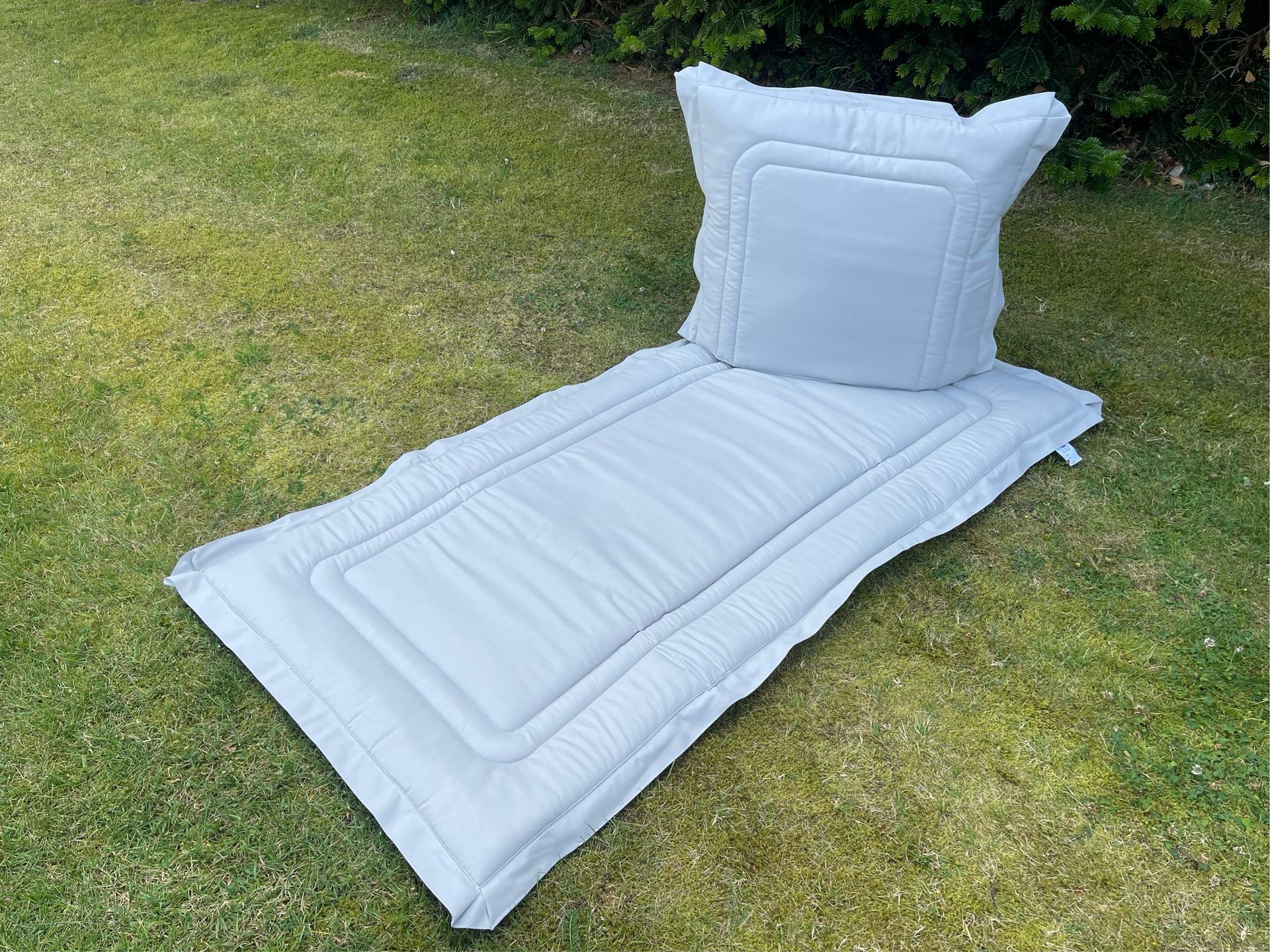 Deckengarnitur F381 grau