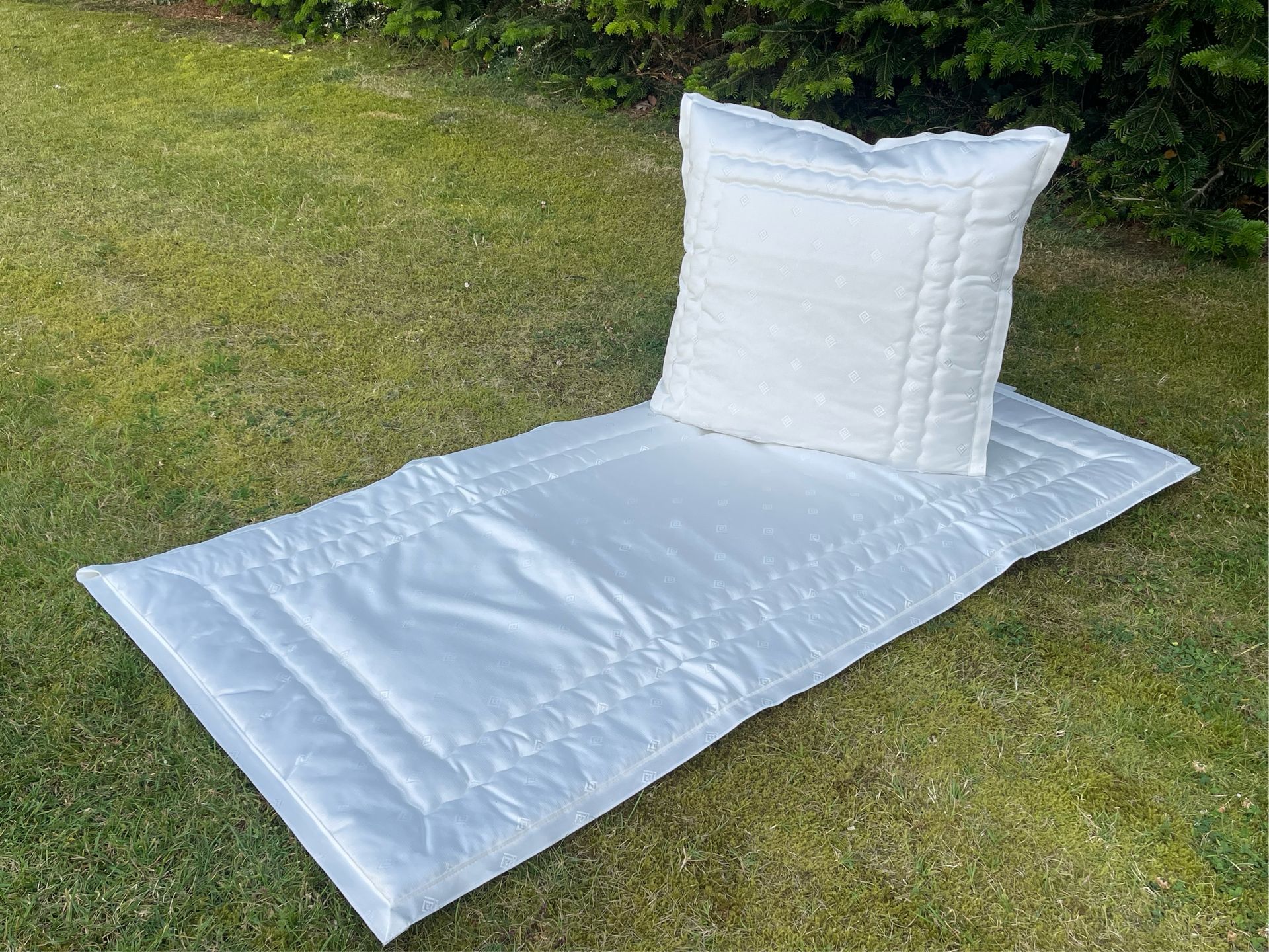 Deckengarnitur F44 creme wei&szlig; Karostepp