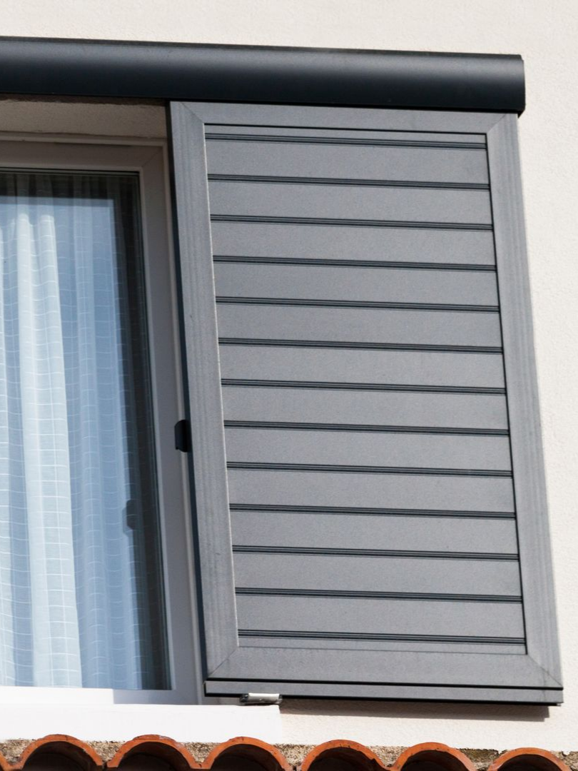 Volet coulissant en aluminium