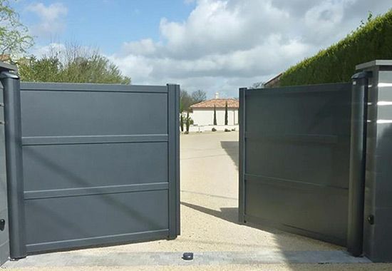 volets battants bleu