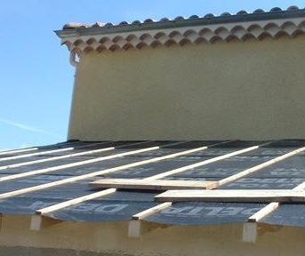 Vers la page Charpente et couverture.