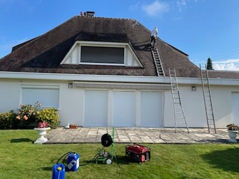 Nettoyage d'une toiture