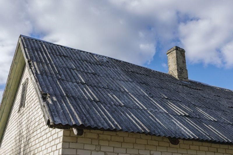 Dach mit Asbest