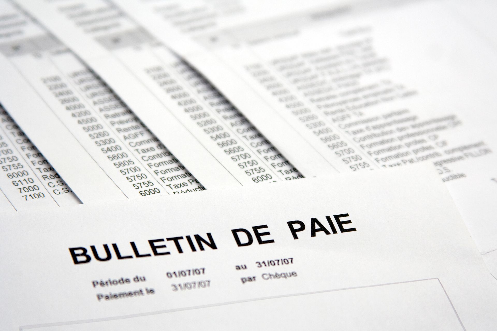 Un bulletin de paie français portant la mention BULLETIN DE PAIE.