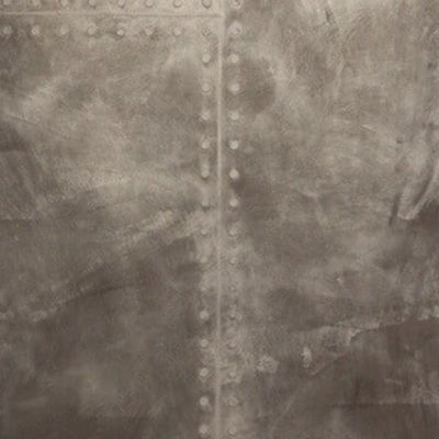 Focus sur mur béton aspect métallique