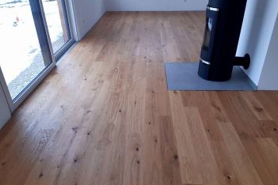 Boden aus Holz, gefertigt von der H. Obermeder GmbH & Co. KG