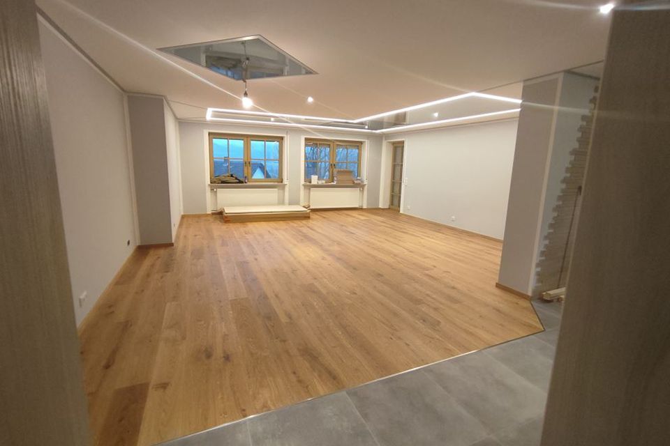 Boden aus Holz, gefertigt von der H. Obermeder GmbH & Co. KG