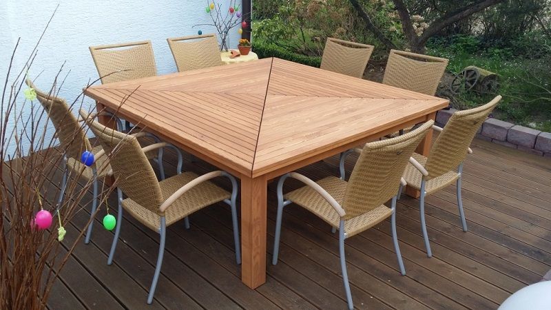 Projekt von Die Schreinerei T.H., Inh. Schreinermeister Thomas Herbert: Tisch auf Terrasse mit Stühlen