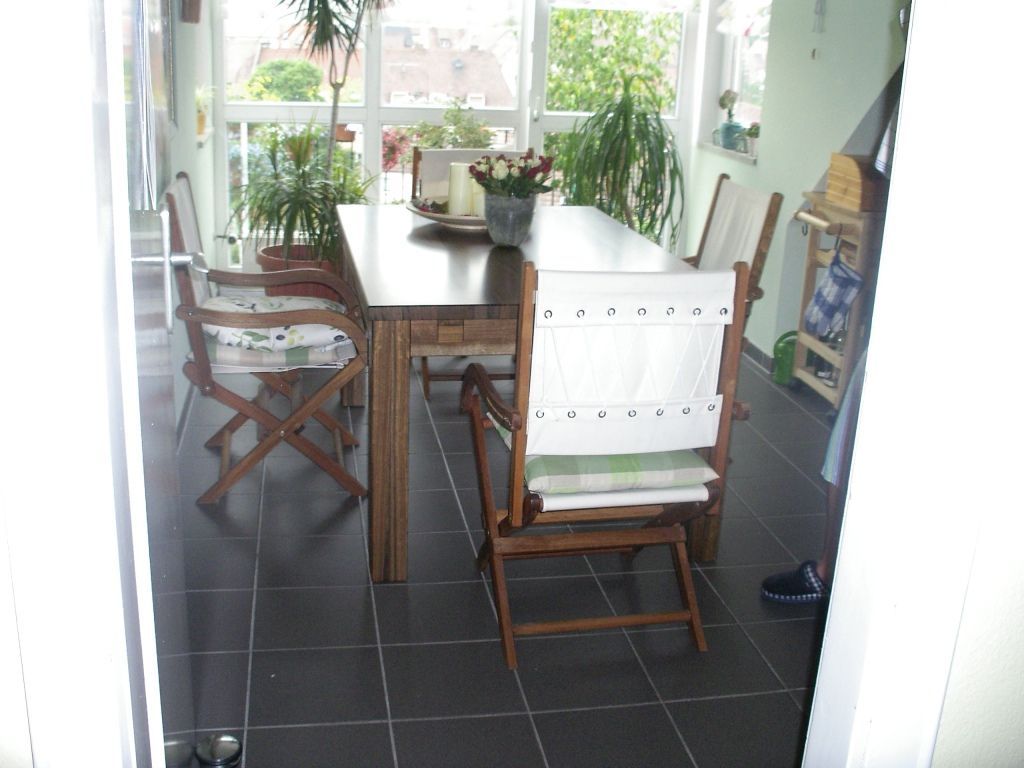 Projekt von Die Schreinerei T.H., Inh. Schreinermeister Thomas Herbert: Tisch und Stühle aus Holz