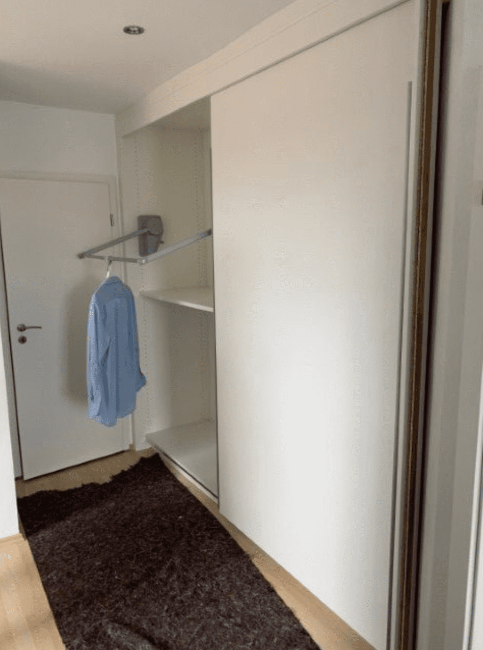 Projekt von Die Schreinerei T.H., Inh. Schreinermeister Thomas Herbert: Einbauschrank