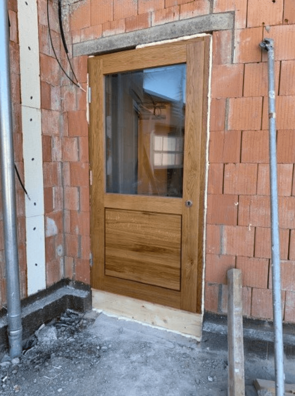 braune Tür aus Holz, Projekt von Die Schreinerei T.H., Inh. Schreinermeister Thomas Herbert