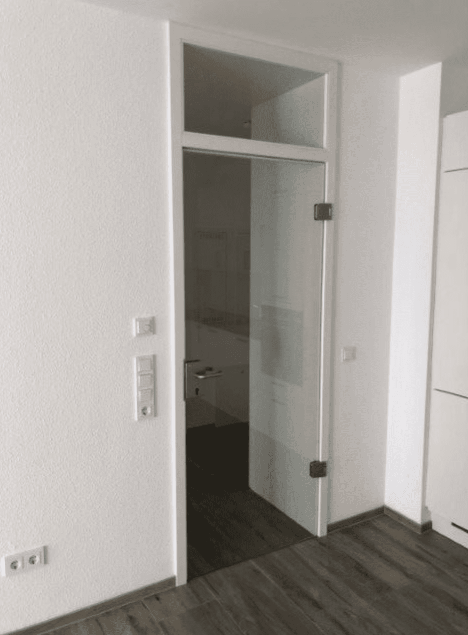 Weiße Tür, Projekt von Die Schreinerei T.H., Inh. Schreinermeister Thomas Herbert