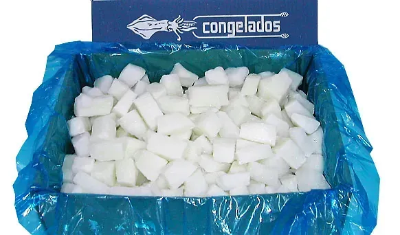 Una caja de cubitos congelados con una etiqueta que dice congelados