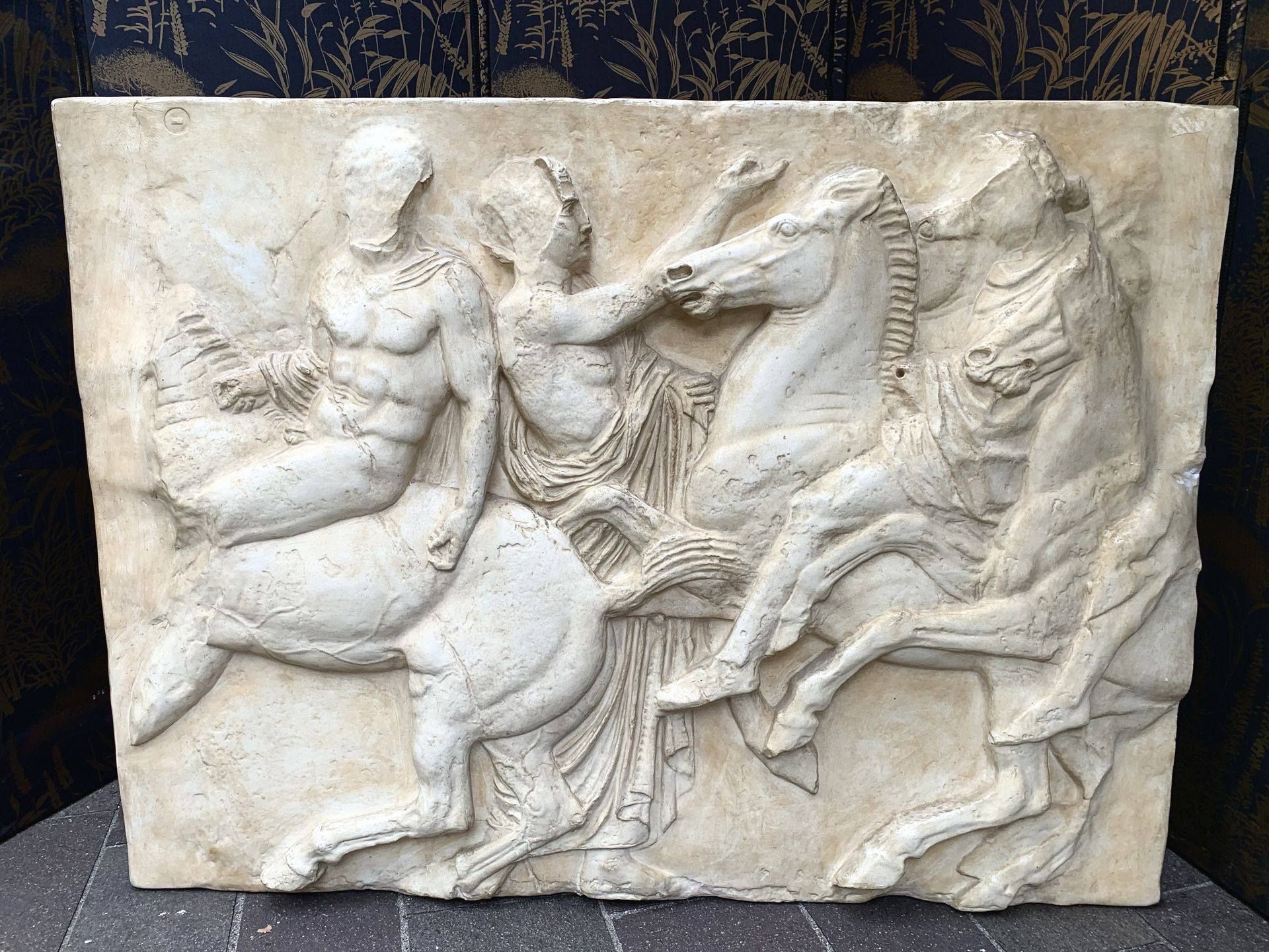 Tableau en pierre sculptée