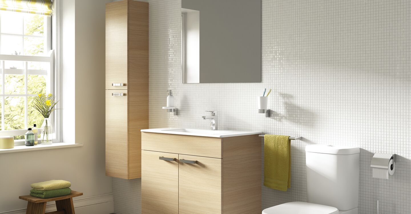 Salle de bains avec mobilier