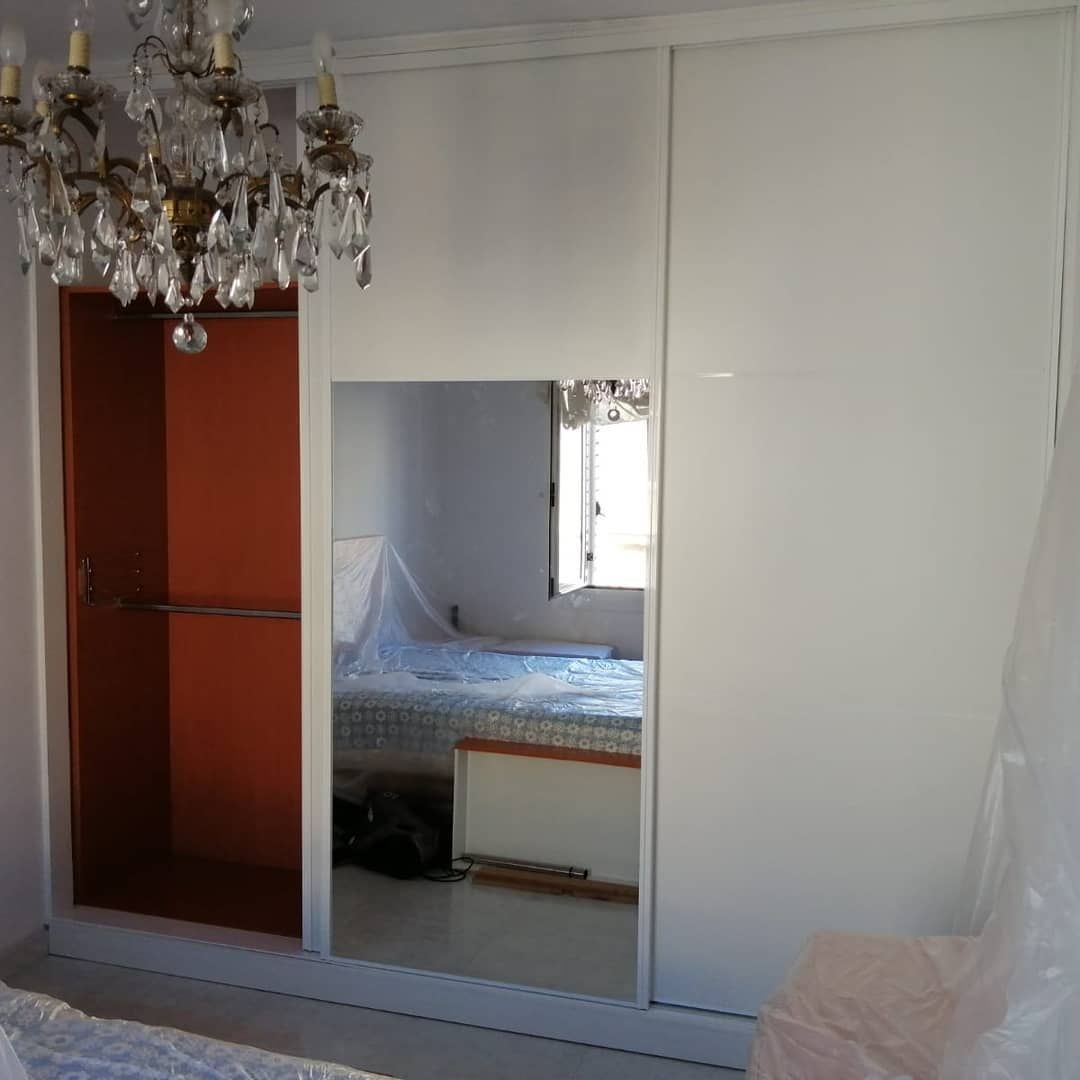 Puertas de armario corredizas blancas