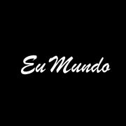 Texto cursivo blanco "Eu Mundo" sobre fondo negro.