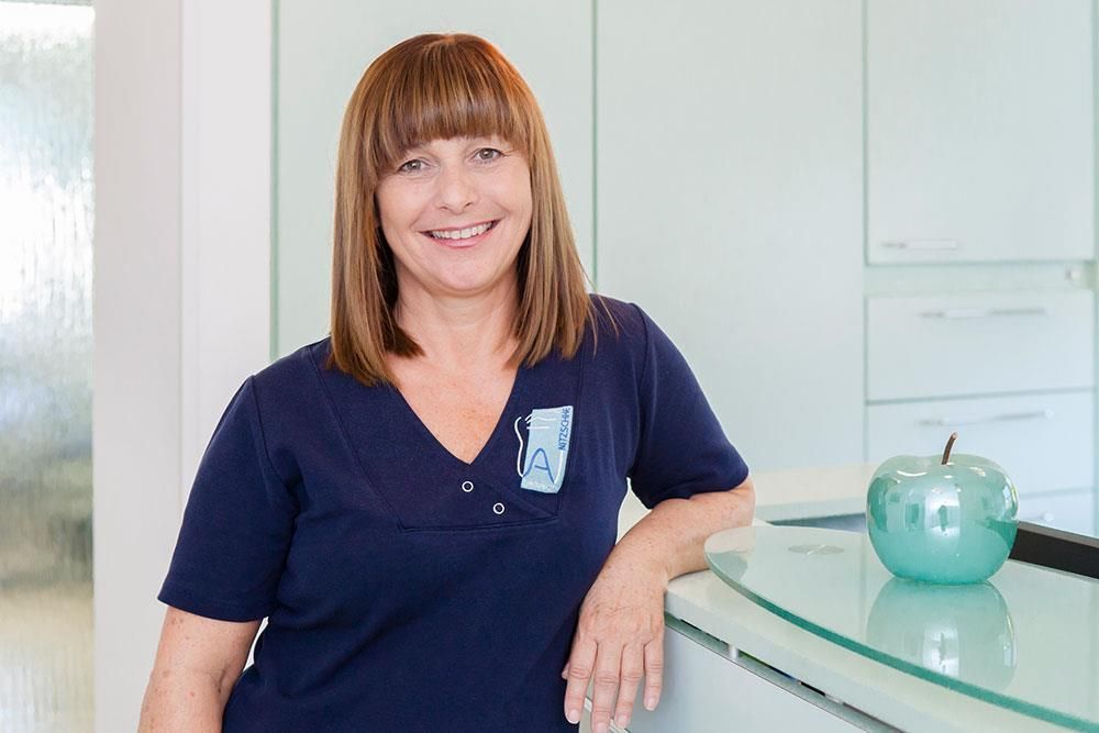 Marga Lange - Zahnarzthelferin, Praxismanagerin: Verwaltung/Rezeption
