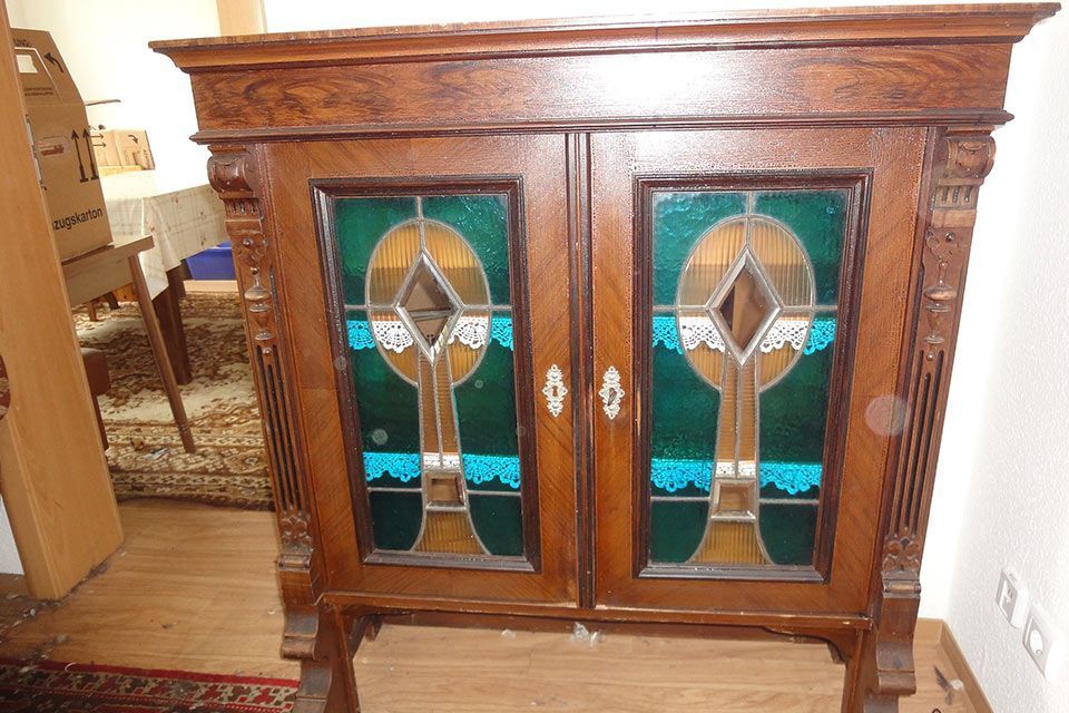 Antik & Trödel & Haushaltsauflösung Jens Kattner Antike Vitrine