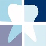 Cuatro cuadrados abstractos en tonos pastel con formas curvas blancas sobre fondos azules y lavanda.