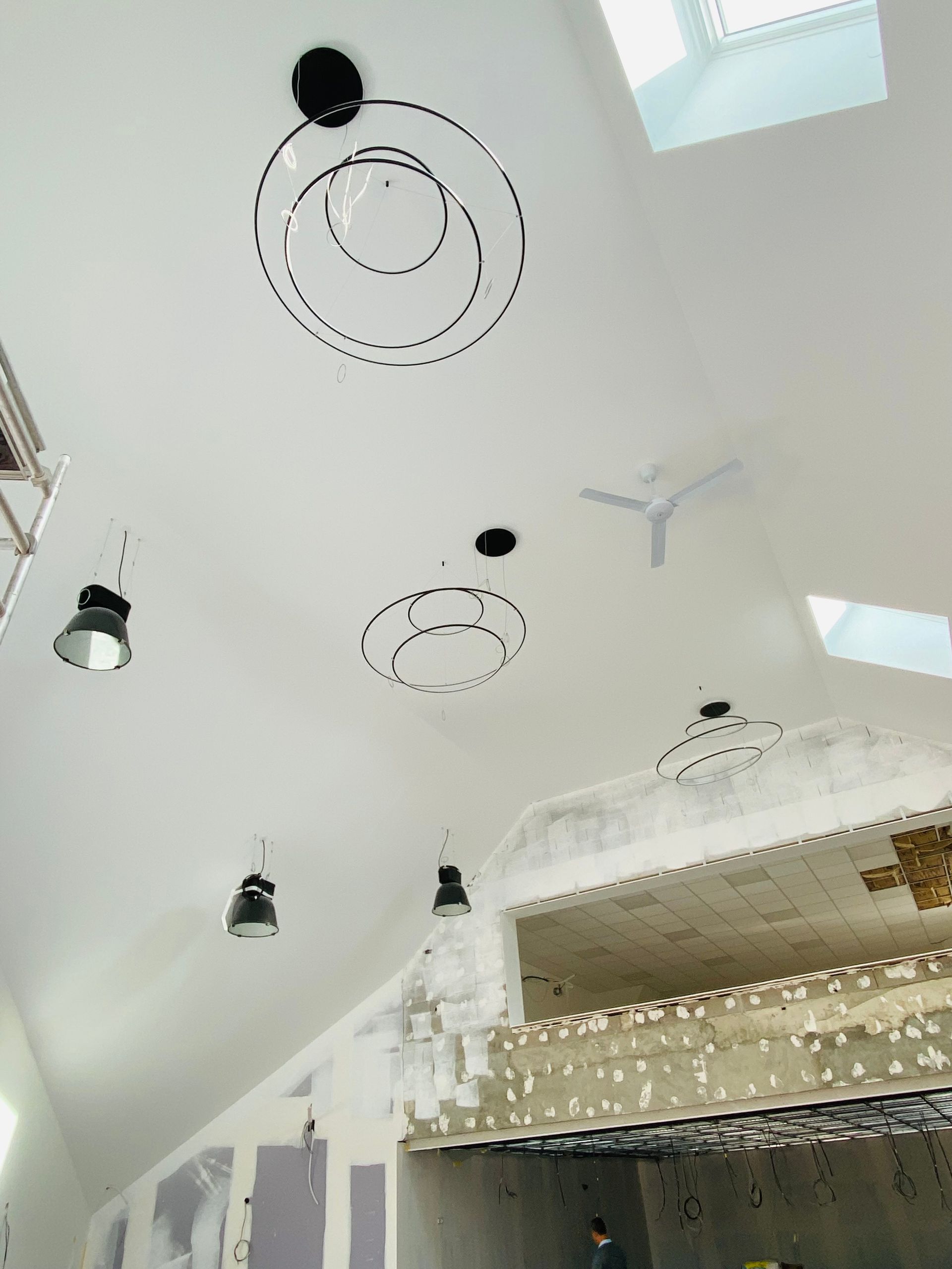 Luminaire au plafond