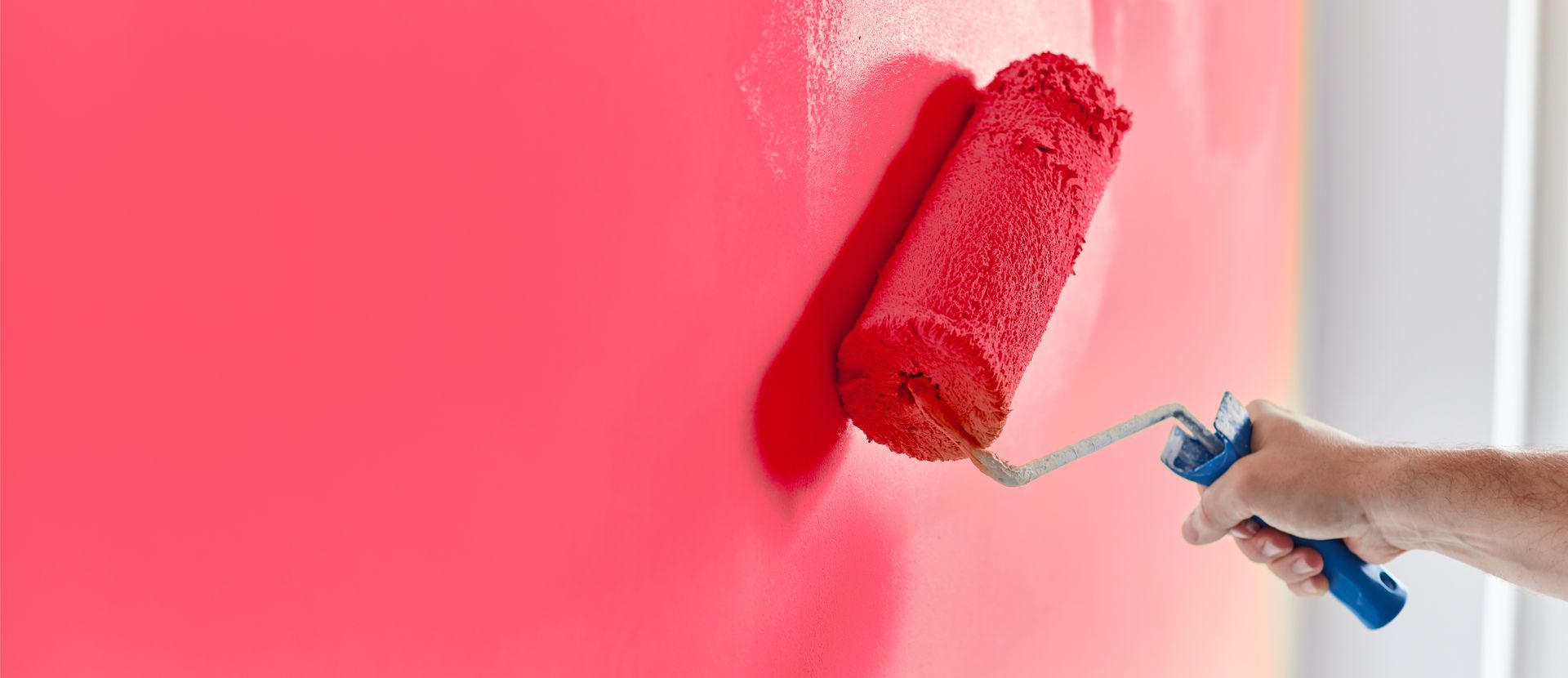 Application de peinture rose