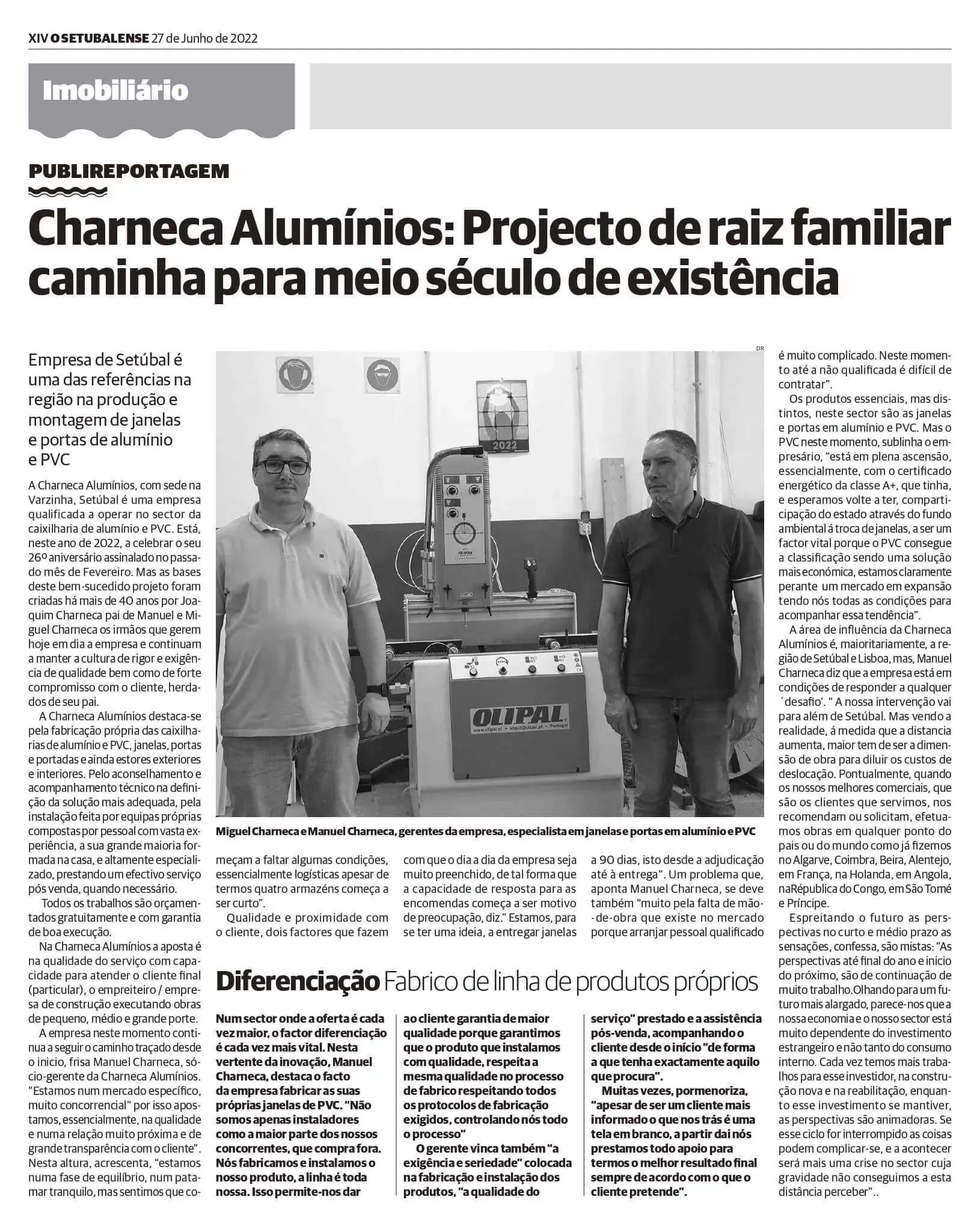 Caixilharia em alumínio e pvc, estores exteriores e interiores.
