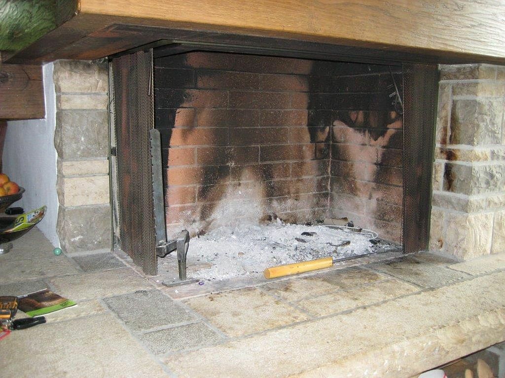 Cheminée ohne Kassette (vorher)