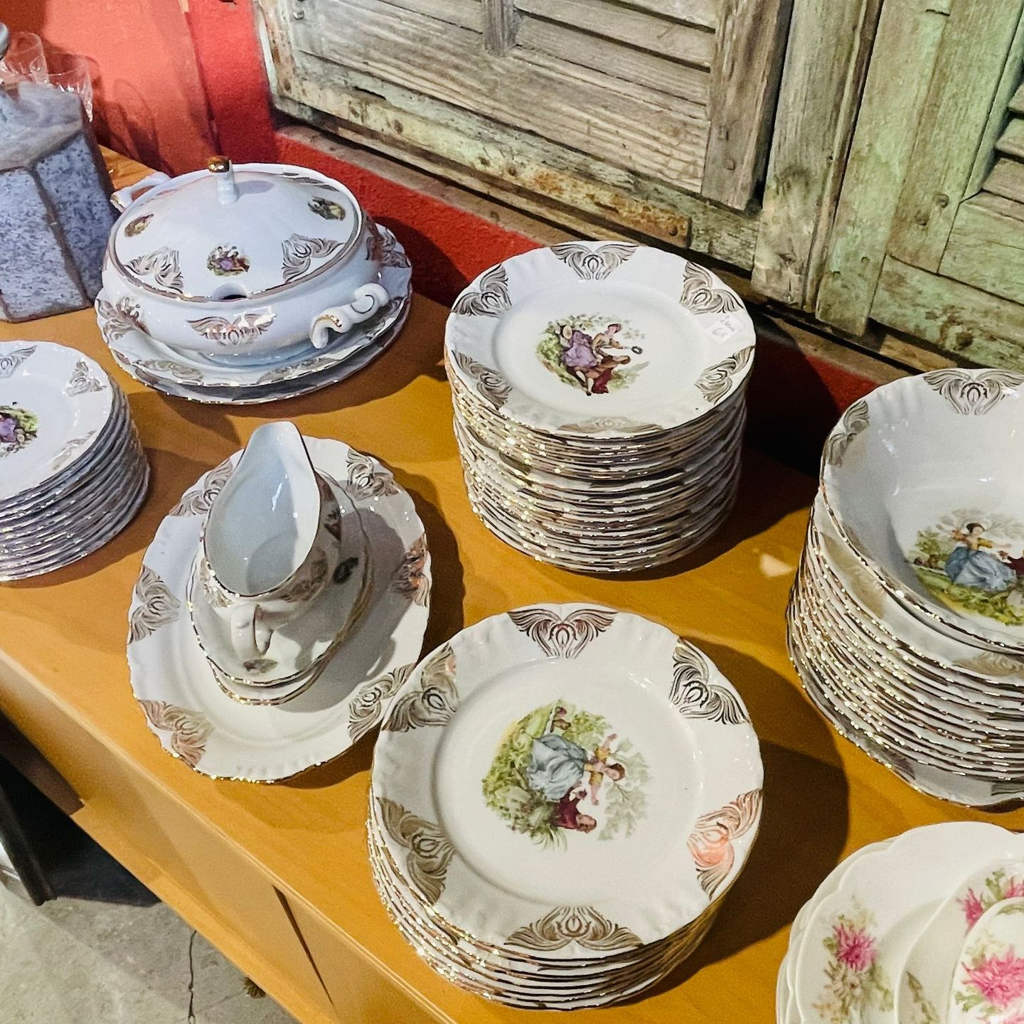 Vaisselle en porcelaine vintage