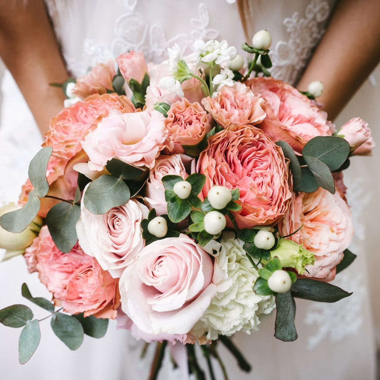 Bouquet de mariée roses et pivoines