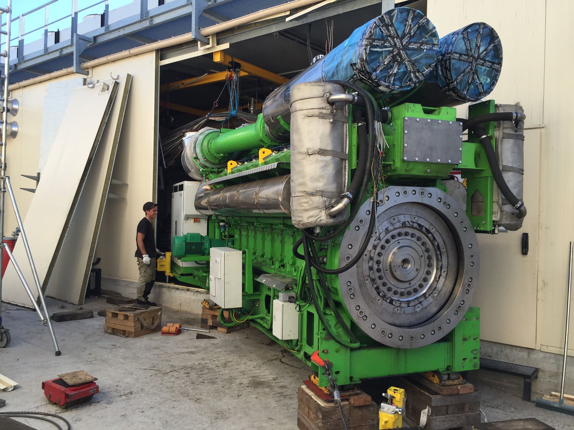 Machine volumineuse verte