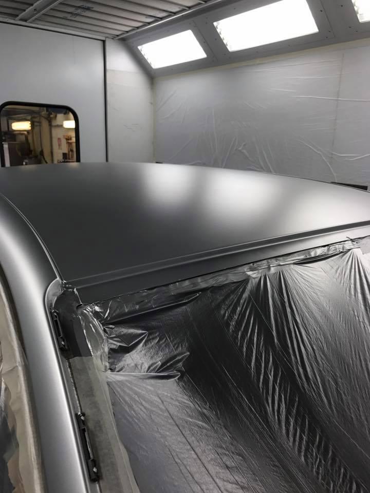 Protection pare-brise pendant peinture