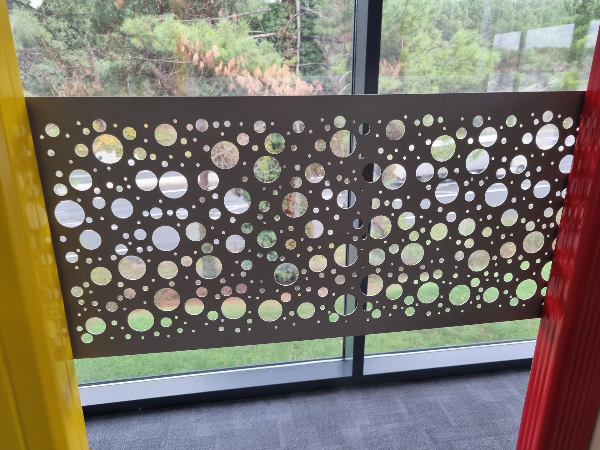 Brise-vue  d'intérieur à trous