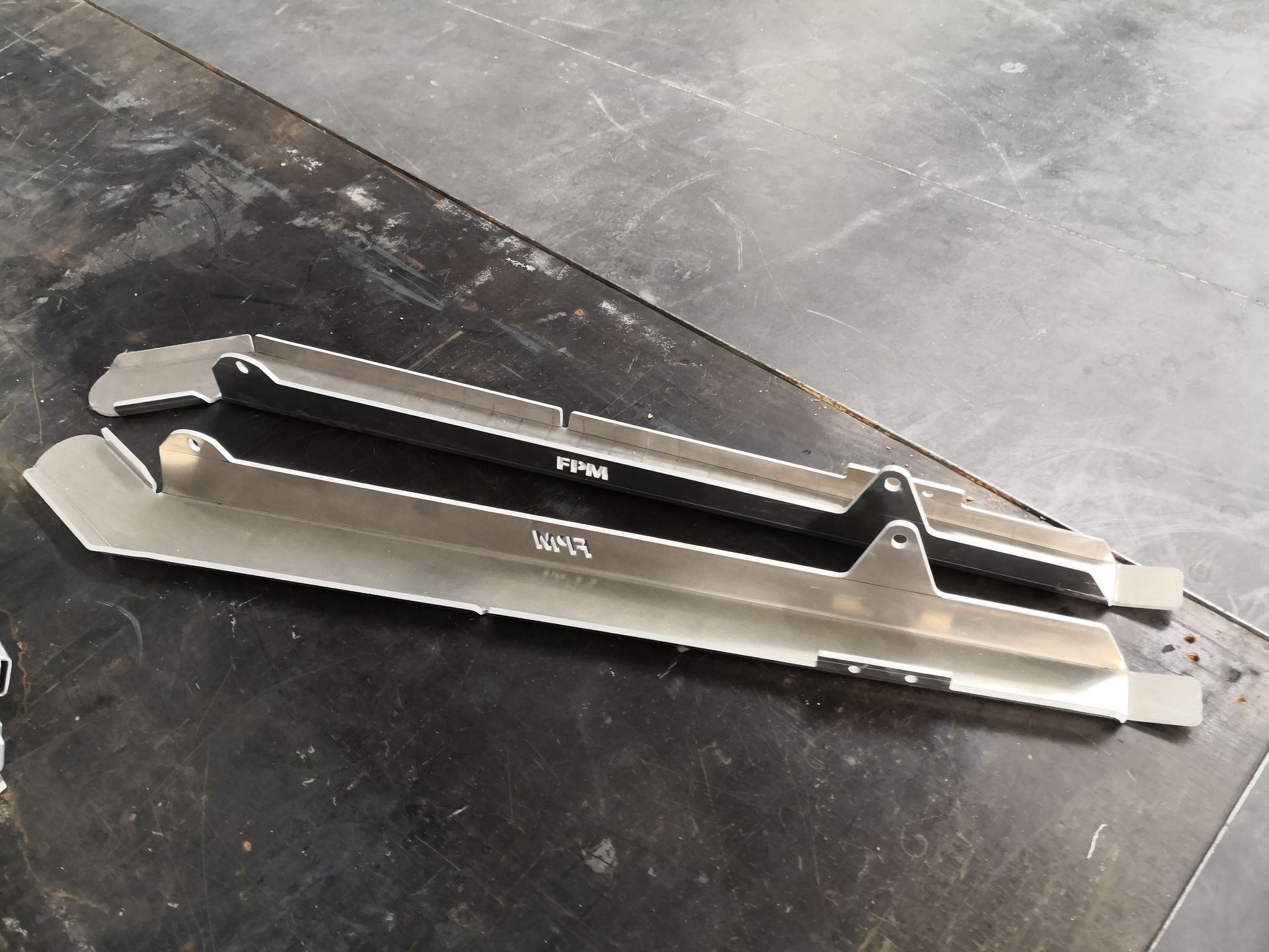 Protection de bras oscillant