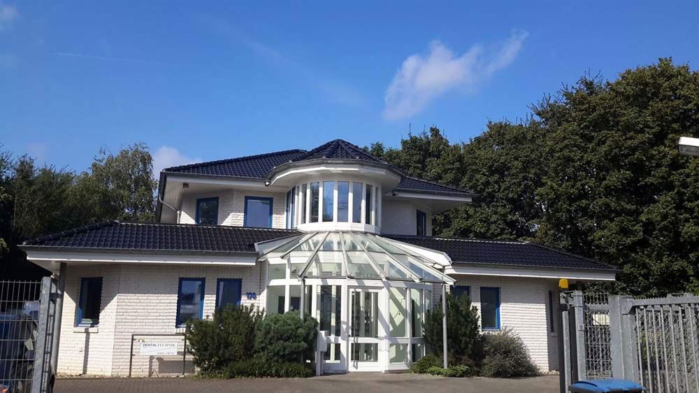 Beispielbild für glänzende Dachbeschichtung in Remscheid