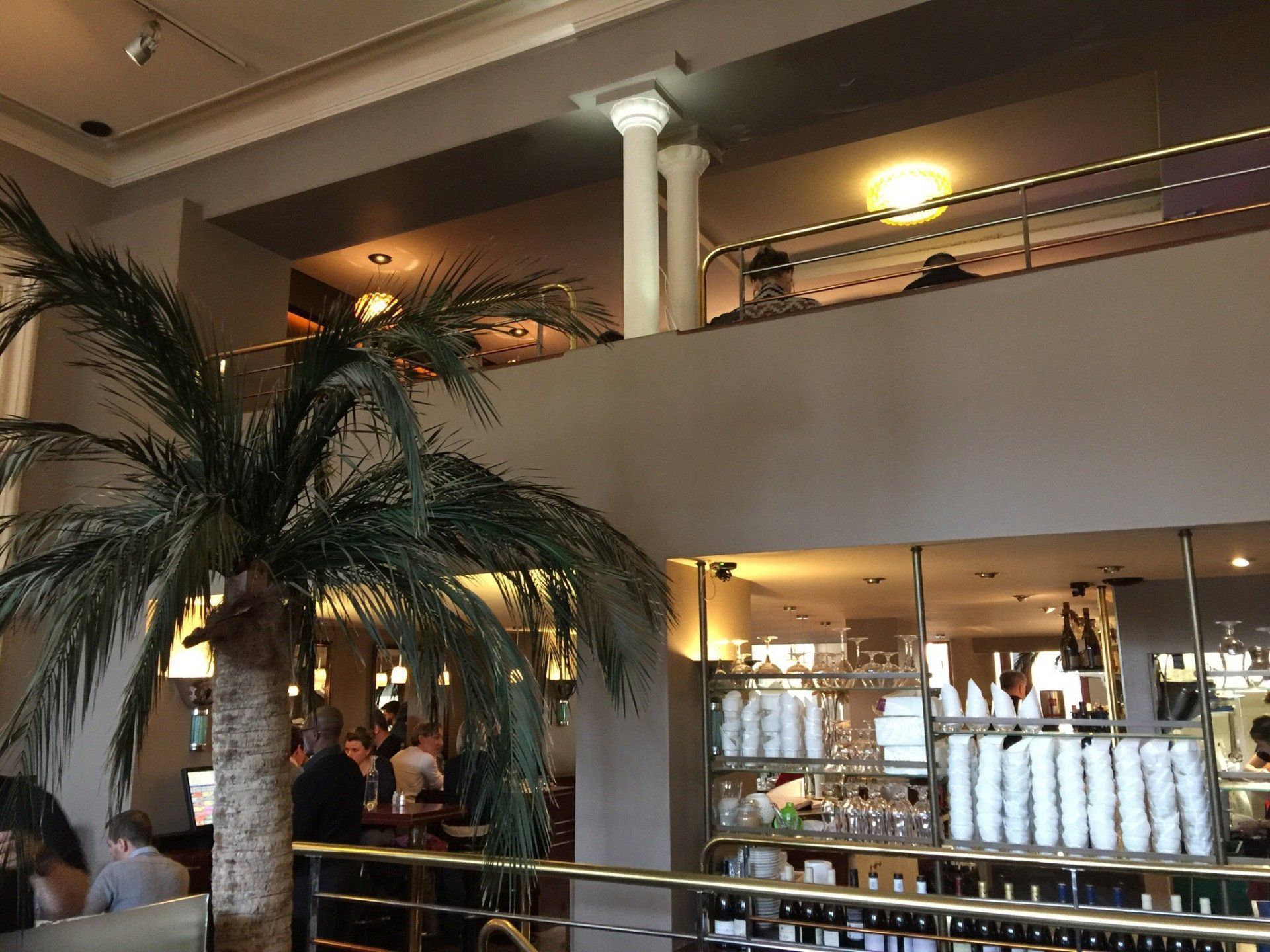 Le Cafe Victor Hugo Restaurant