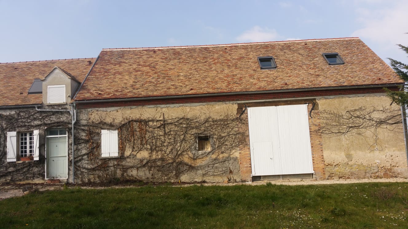 Pose de fenêtre de toit par nos artisans