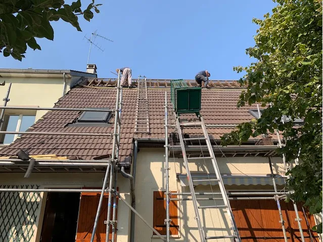 Chantier de rénovation de couverture pour une copropriété