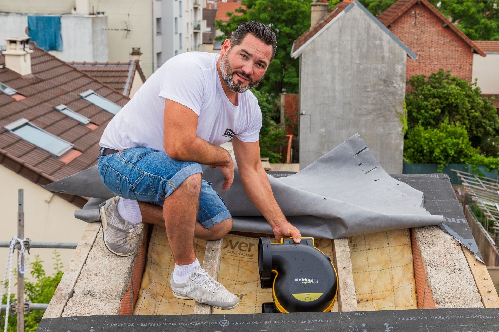 Angelo Violet installe une ventilation